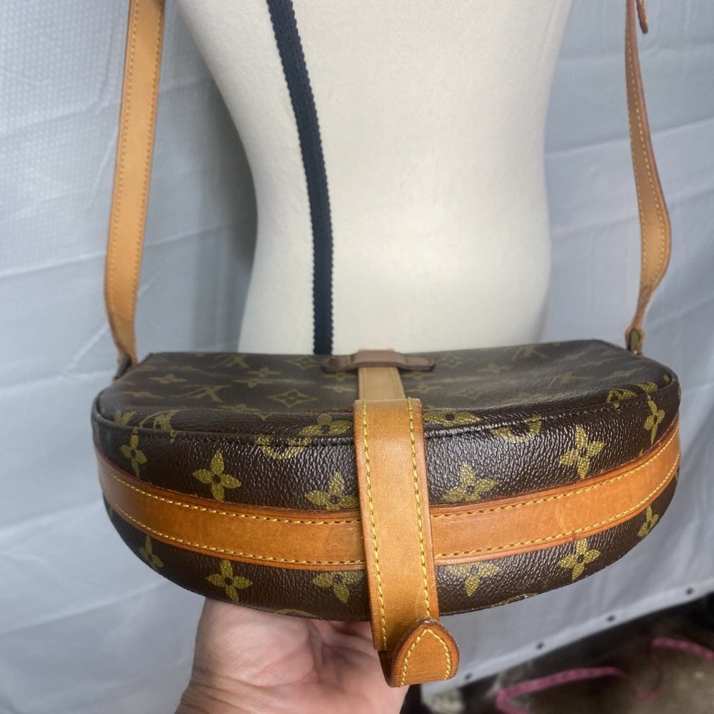 AUTHENTIC LOUIS VUITTON Monogram Chantilly GM - Picture 9 of 16